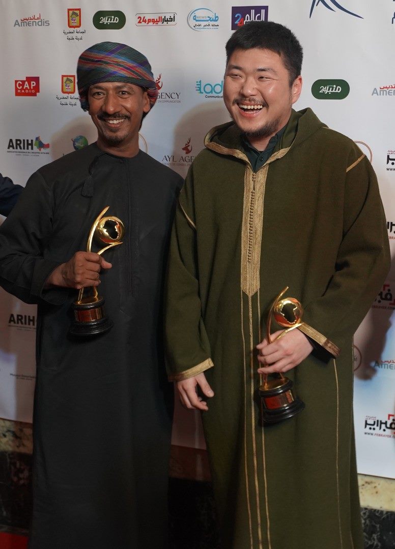 Lauréats avec leurs trophées au Tangier Film Festival